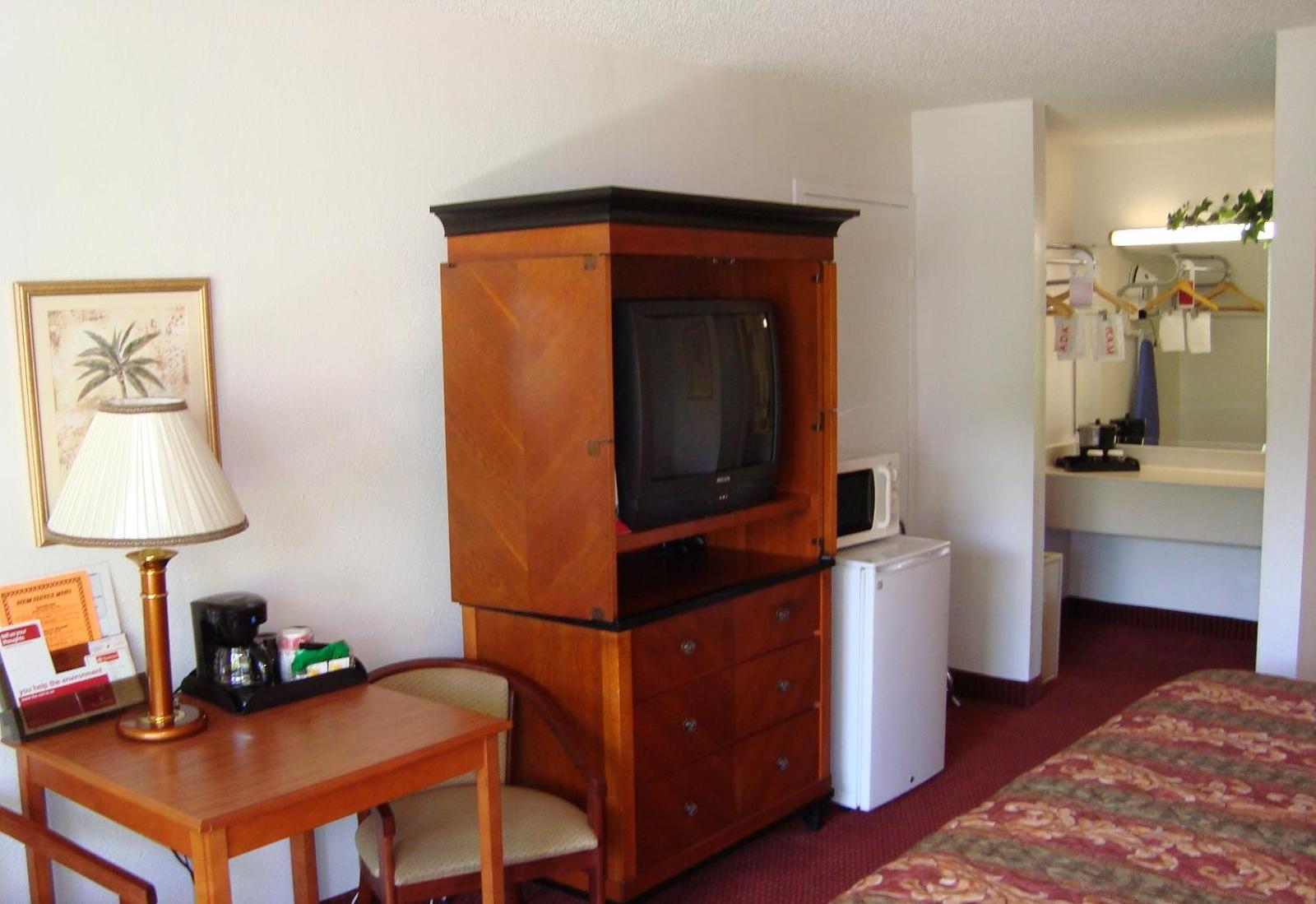 Ramada by Wyndham Fort Lauderdale Airport/Cruise Port